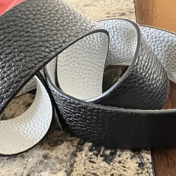 Luxury Elegance: Salvatore Ferragamo Reversible Belt FERRAGAMO Men main image 3